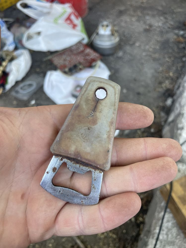 Продам відкривашку пробку для пива. Відкривалка