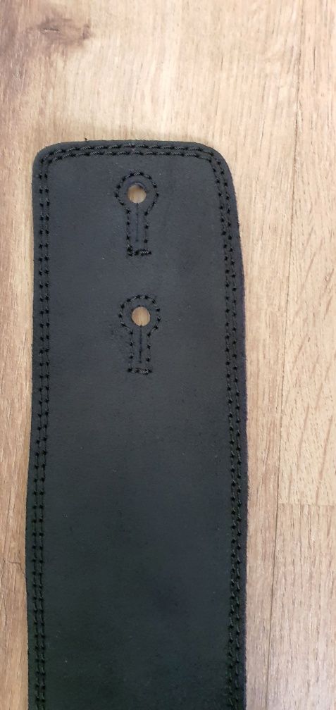 Correia strap de guitarra ou baixo em pele cabedal