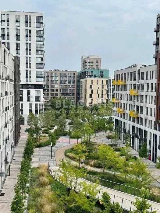 Продаж 3к квартири 125м2 ЖК Файна Таун Салютна Нивки