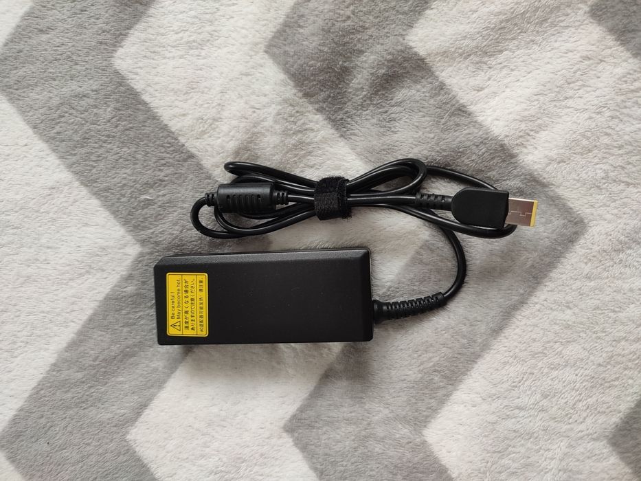 Блок живлення зарядка Lenovo 20v 3,25A ,65W OРИГІНАЛ
