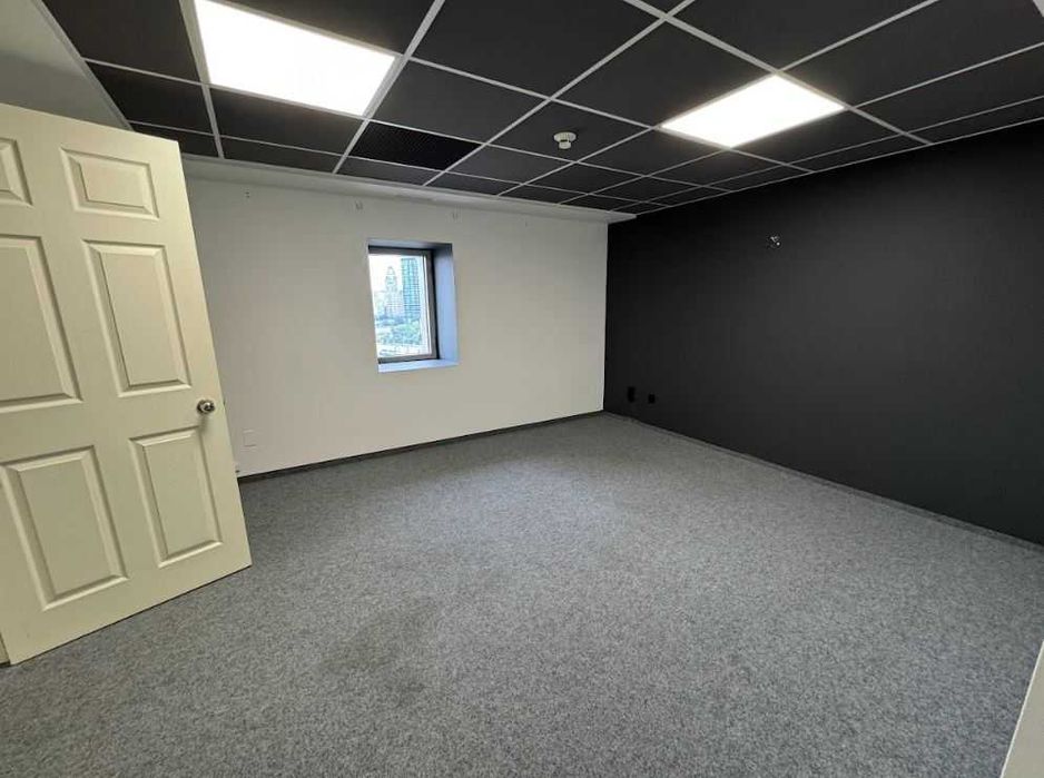 Офіс у БЦ, вул.Шовковична, м.Палац Спорту