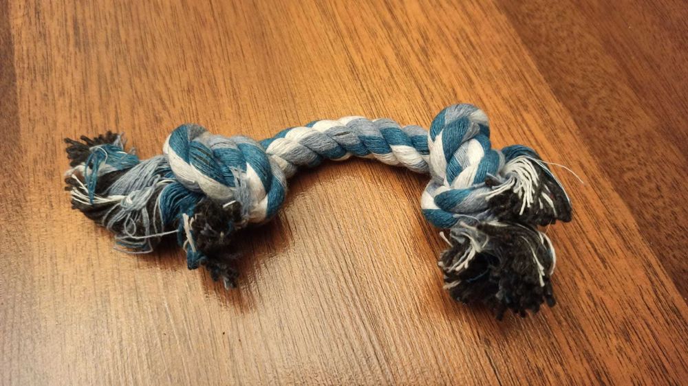 NA CEL CHARYTATYWNY Sznur dla małego psa. Zabawka nowa. Ok. 10 cm