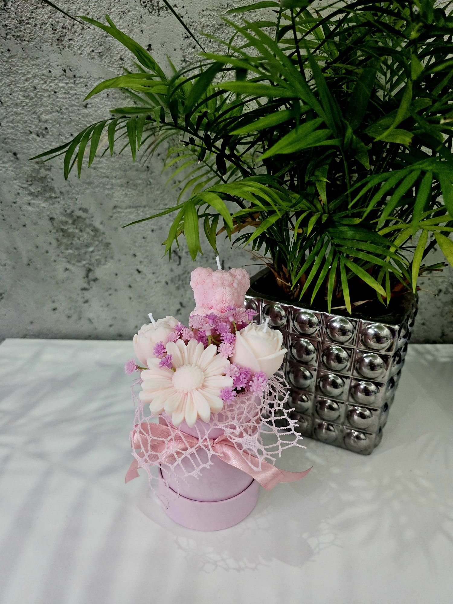 Flowerbox ze świec sojowych. Podziękowanie prezent na dzień babci