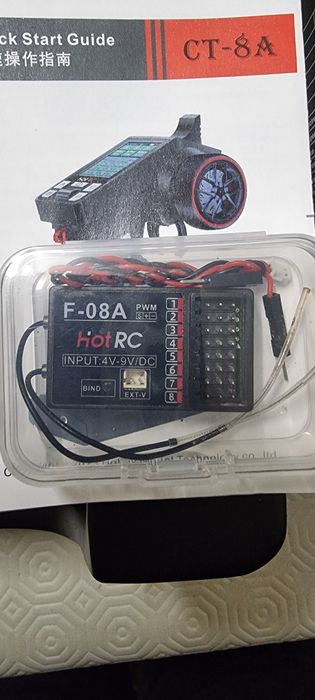 Dois comandos rc futaba e hot rc