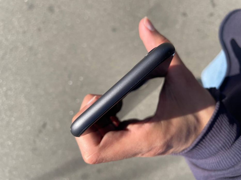 Продам айфон iphone 11 128Gb black 90% все працює