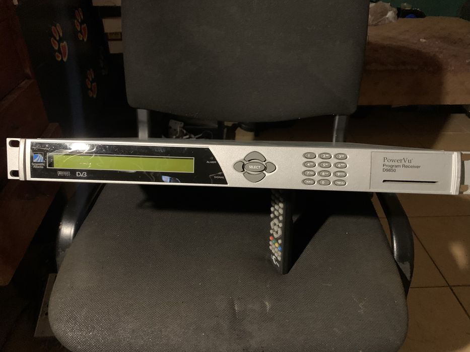 Ресивер супутникового телебачення PowerVu D9850