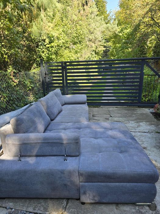 Sofa z pojemnikiem z funkcja spania