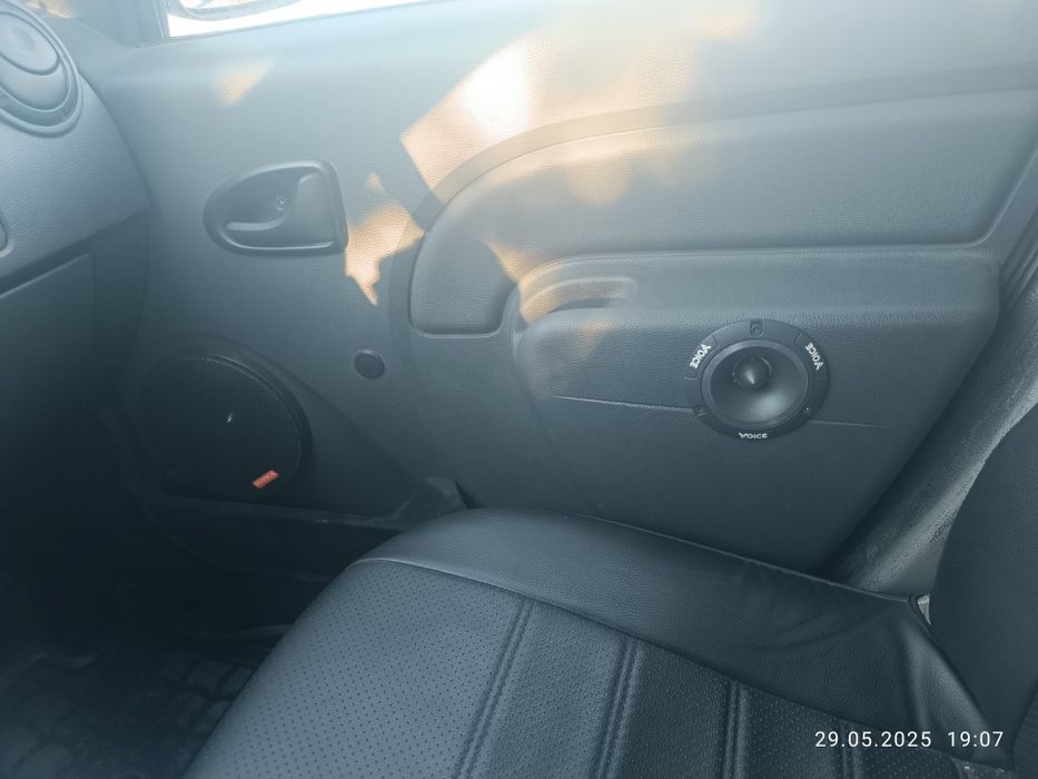 Рено логан мсв 1  ,1.6 бензин газ