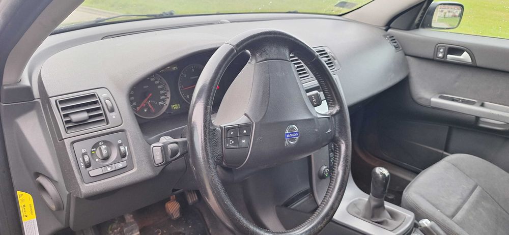 Volvo S40 2.0D 2004 – nowe sprzęgło, ekonomiczny diesel