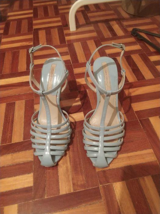 Sandálias salto agulha azul