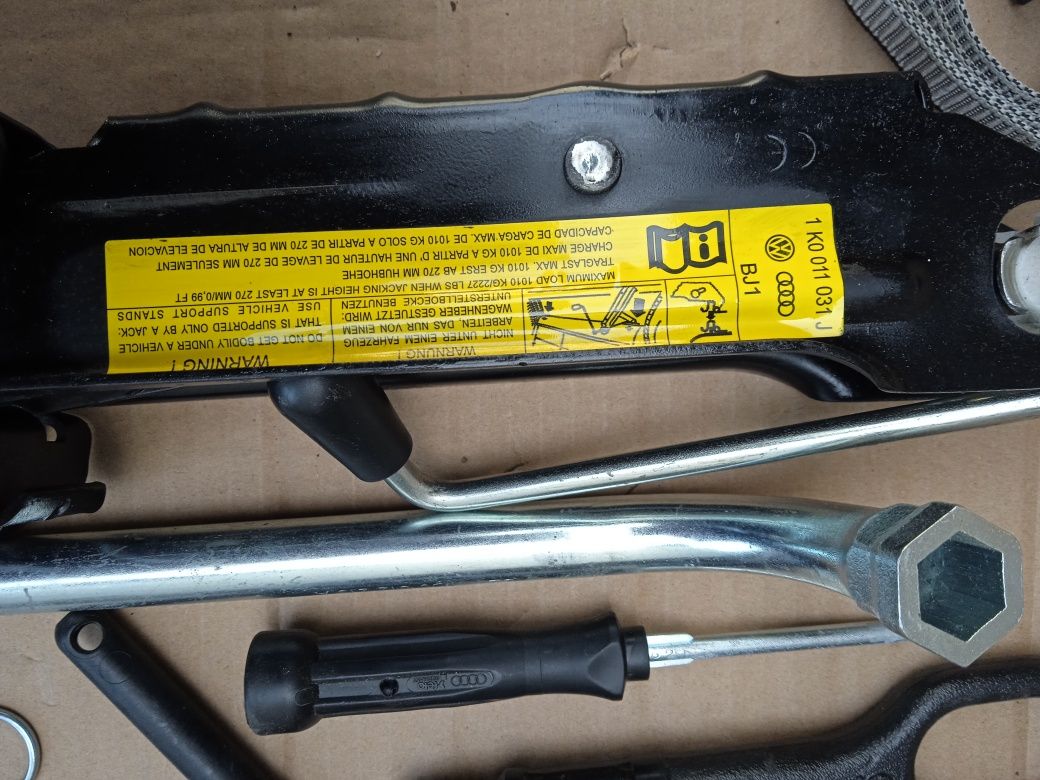 VW Seat Skoda Audi Wkład Koła Dojazdowego R16 Lewarek Klucz Ucho