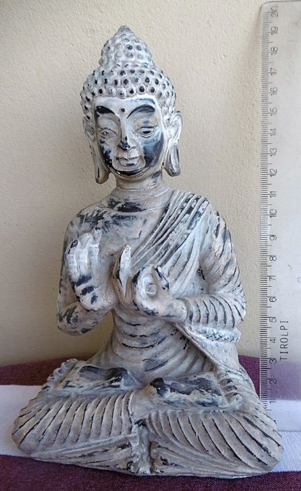 Figurka Buddy Budda siedzący - wysokość 20 cm