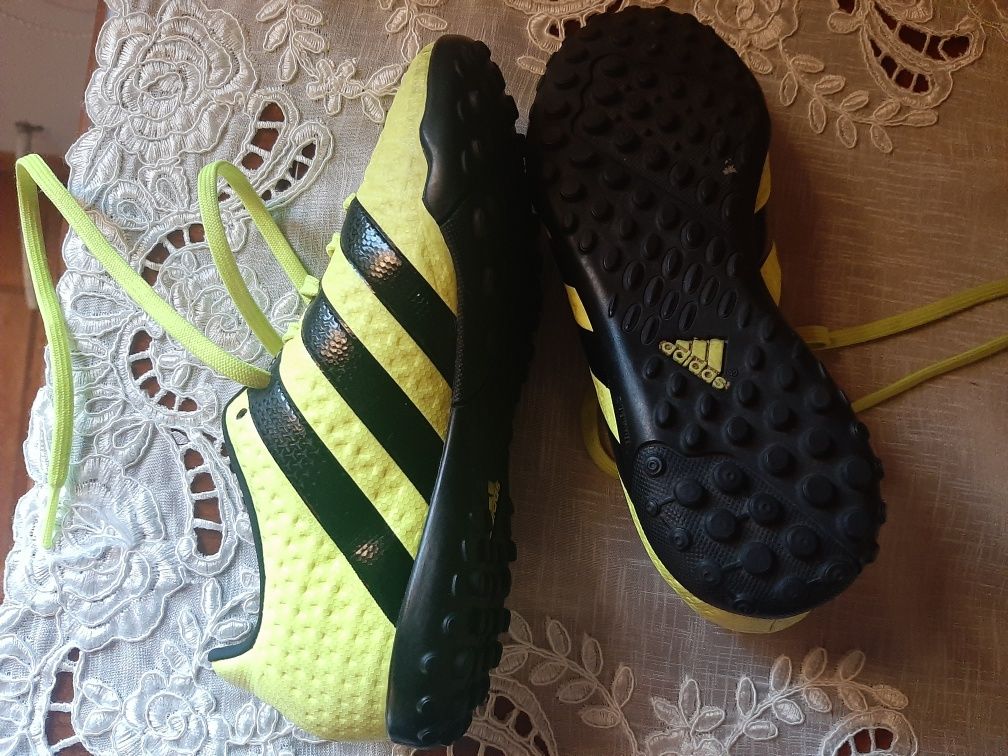 Buty Adidas chłopięce