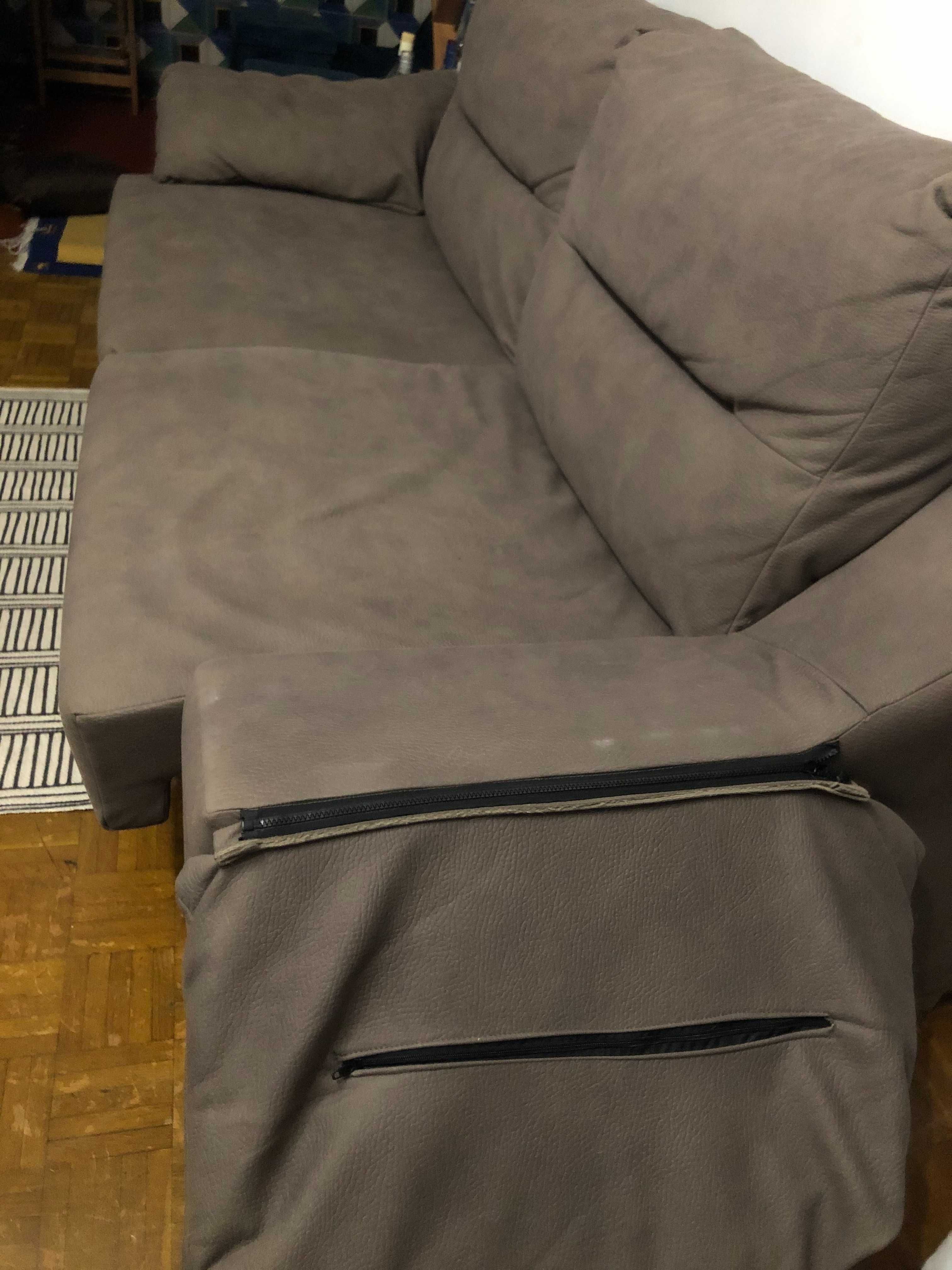 Sofá cama Tom Castanho excelentes condições