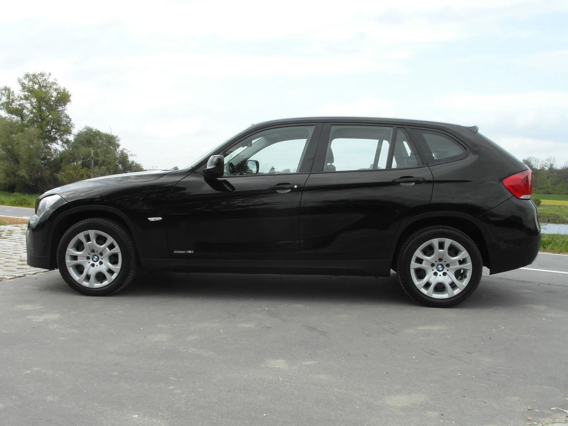 BMW X1 2,0~150KM~Czarne~100%Oryginał~Klima~PDC~Zadbane~Serwisowane~Zobacz