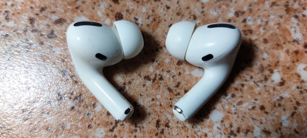 Навушники Apple AirPods Pro