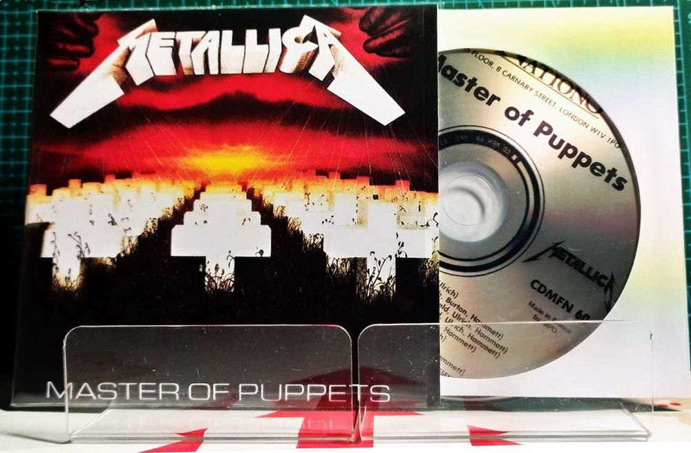 Коллекция дисков Metallica (Трэш-метал (хэви-метал))
