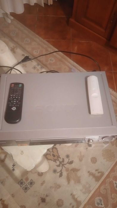 I have a cassette video in good condition, for sale only64172200913410122