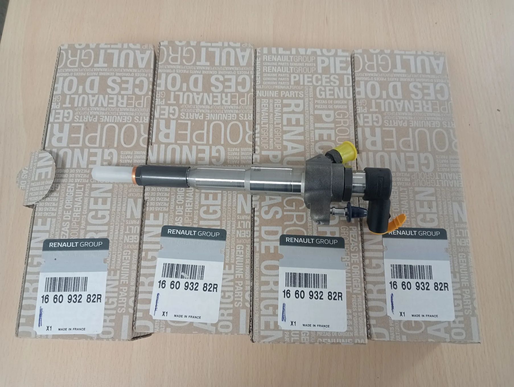 WTRYSK WTRYSKIWACZ SIEMENS NOWY 166093282R 166000372R