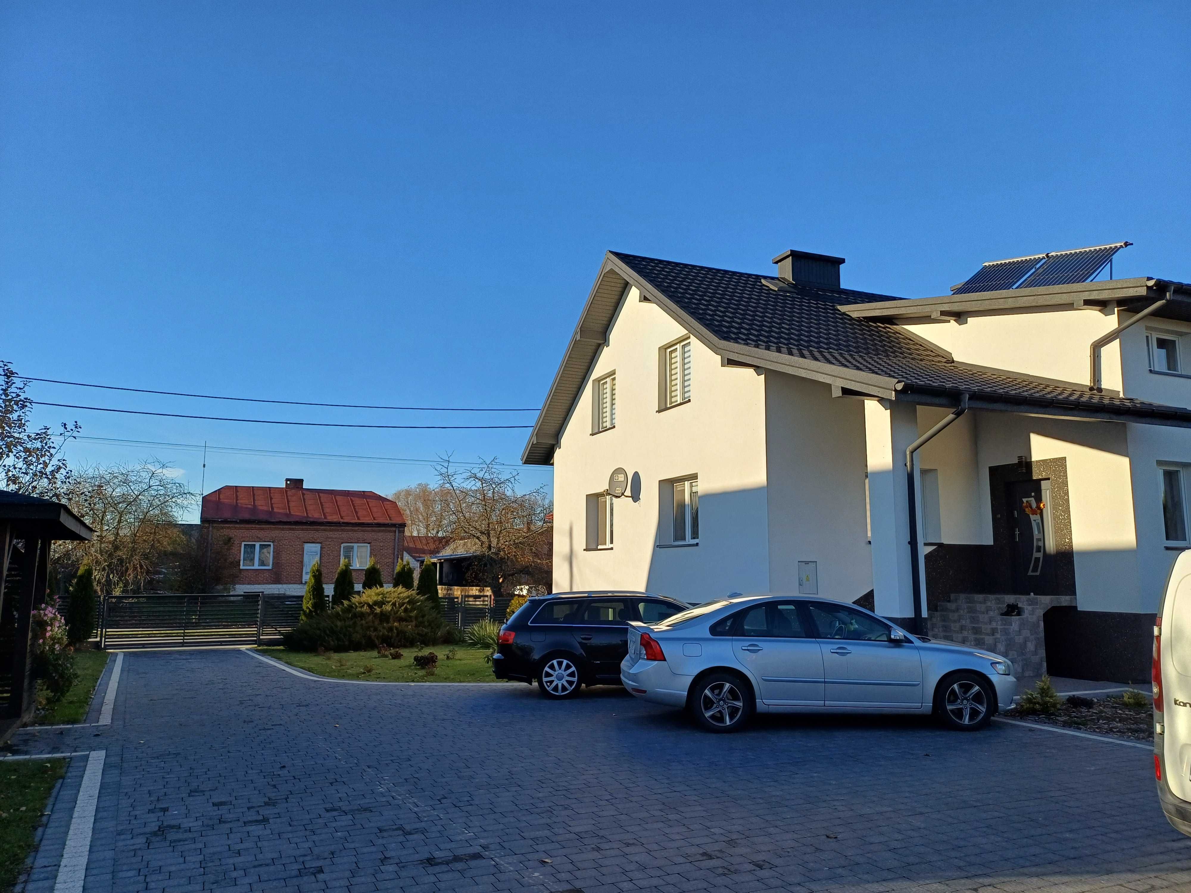 Dom jednorodzinny z gospodarstwem rolnym