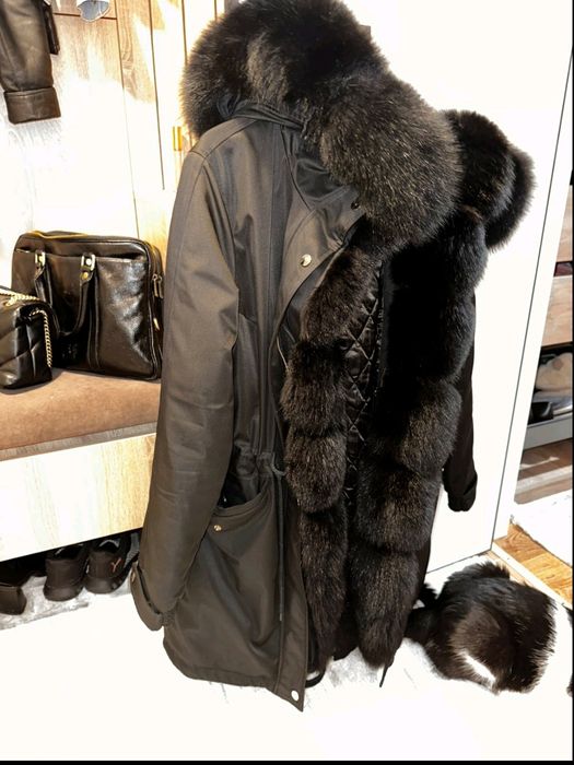 Куртка парка з меховим воротніком