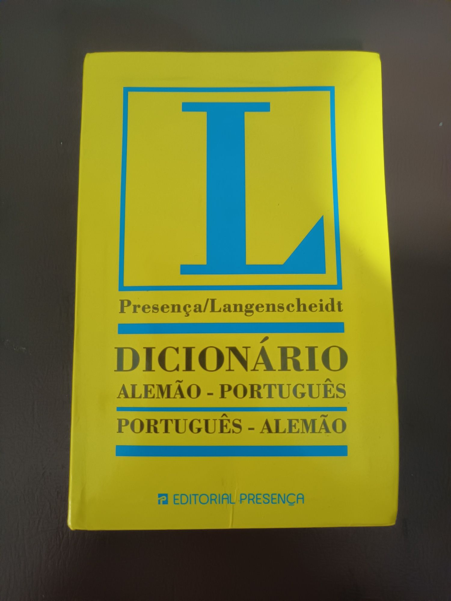 Dicionário alemão-português/ português-alemão