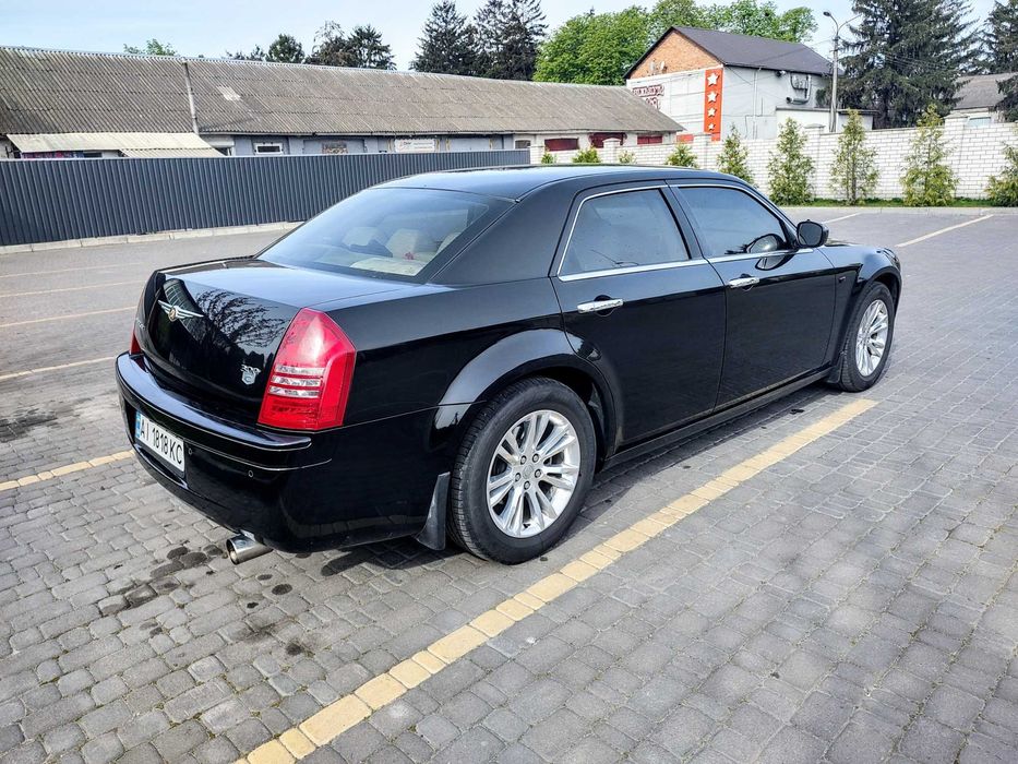 Chrysler 300C 2006 року