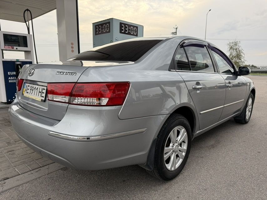 Продам Hyndai Sonata 2.0i automat 2008