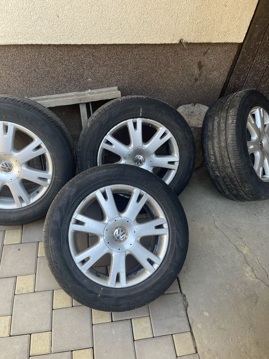 Диски з резиною в зборі R18 Tuareg