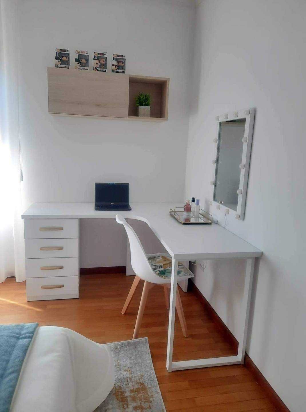 Quarto Luminoso em Condomínio Privado com Jardim – Metrobus à Porta!
