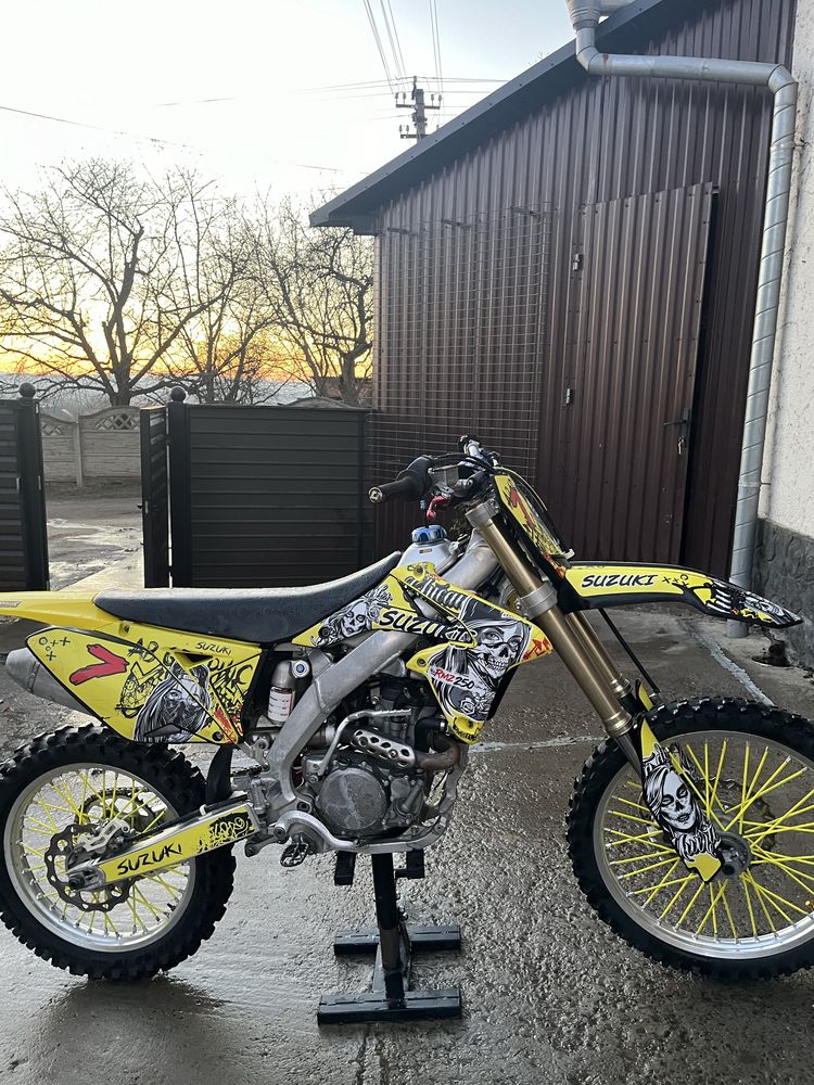 Suzuki rmz 250 2012