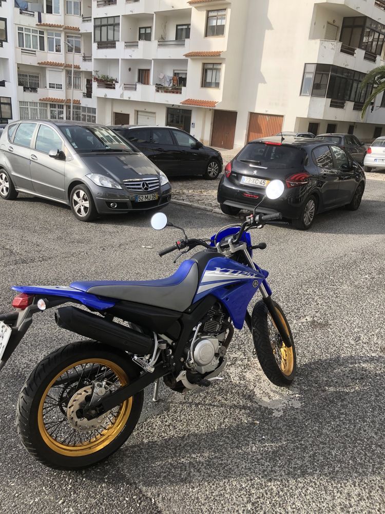 Moto Yamaha XT125X 125cc