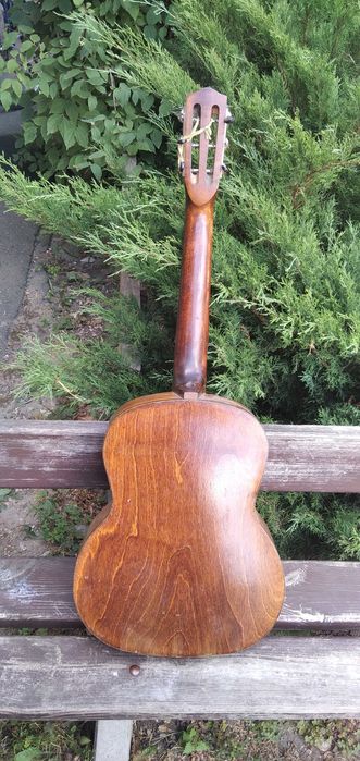 Гитара концертная