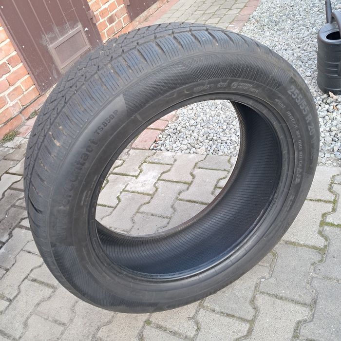 Opona Continental wintercontact ts850p