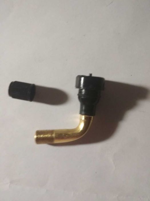 ніппель вентиль сосок для бескамерных шин бескамерка изогнутый PVR40