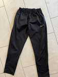 Nike swoosh sportowe spodnie dresowe, czarne joggery, super stan S/M