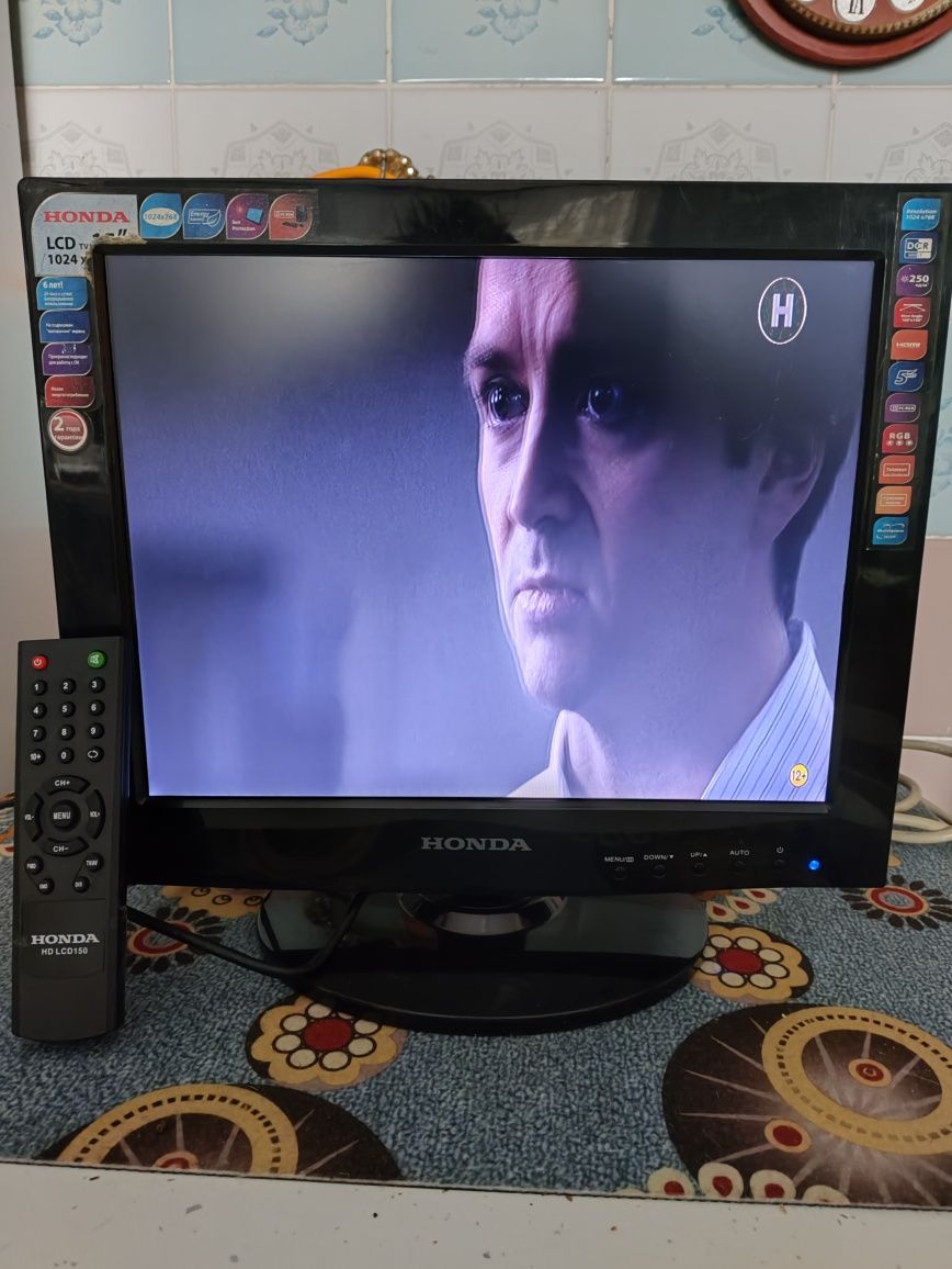 Монитор LEDTV б/у 15"Honda с пультом