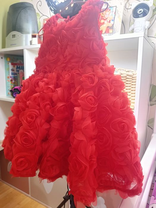 Сукня, плаття із троянд 92-98 розмір