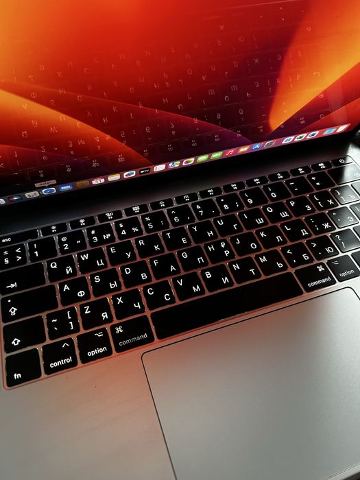 Apple MacBook Pro 13-inch, 2017