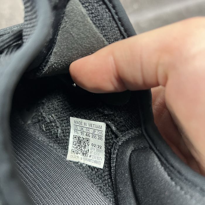 Кросівки Adidas Yeezy Boost 350 v2 46 розмір оригінал