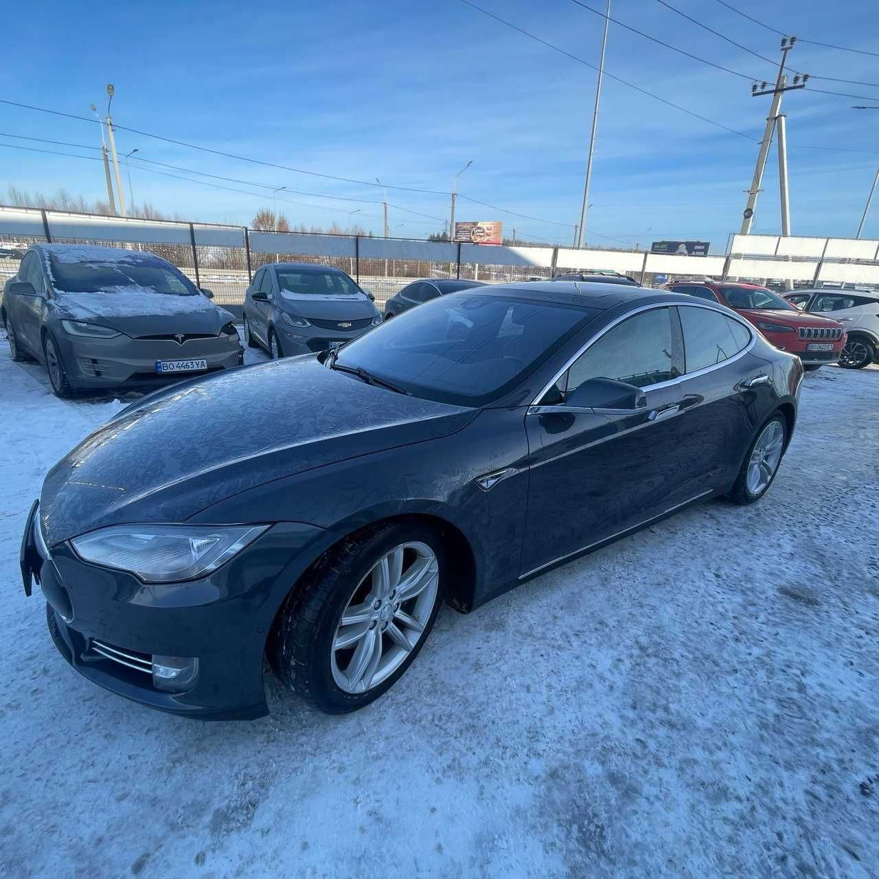 Tesla Model S 85D