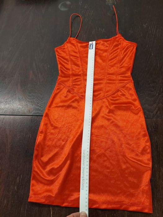 Sukienka czerwona XS/34 H&M DIVIDED. 160/80A