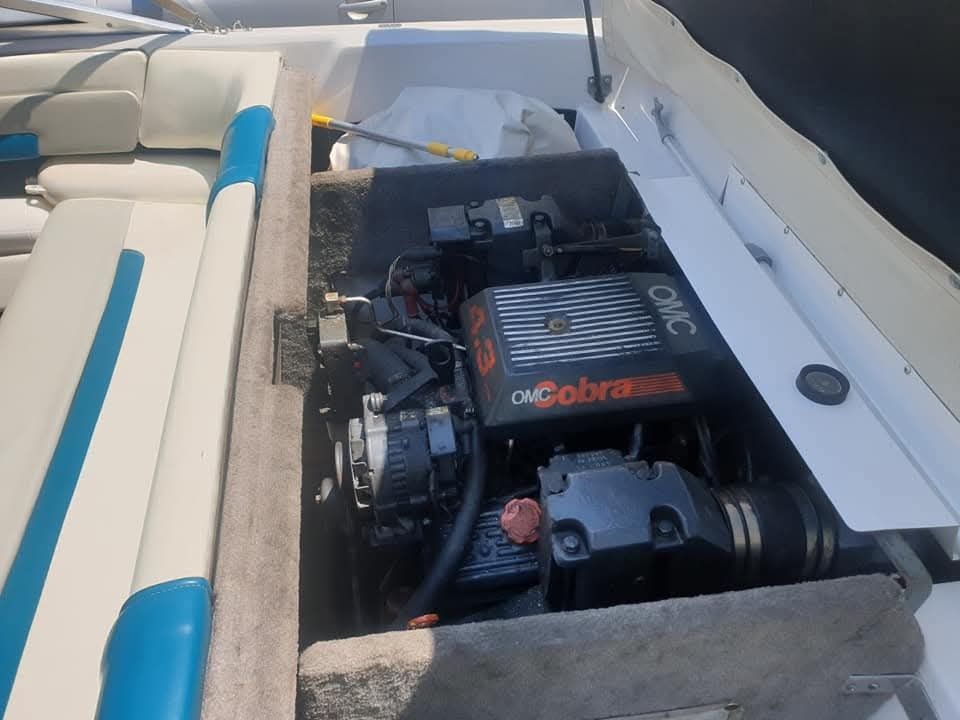 Barco 5.65m FOUR WINNS 4.3i V6 175Cv