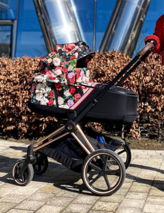 Cybex Priam Bloosom Dark spacerowka