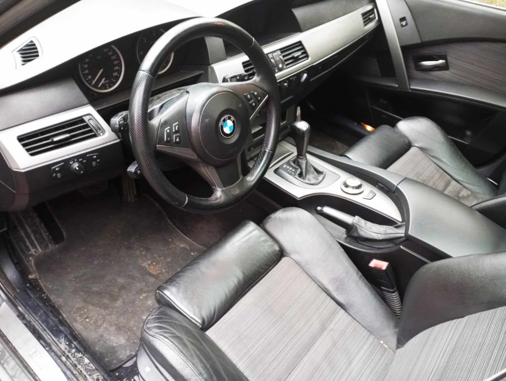 BMW E61 2.5d  525