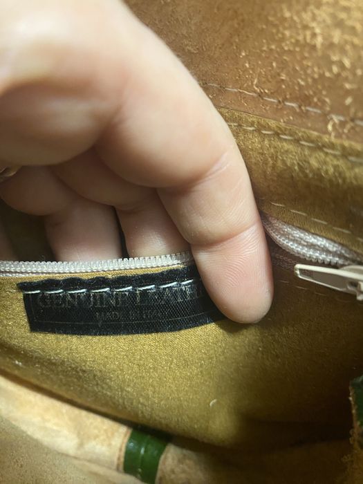 Маленька шкіряна сумка