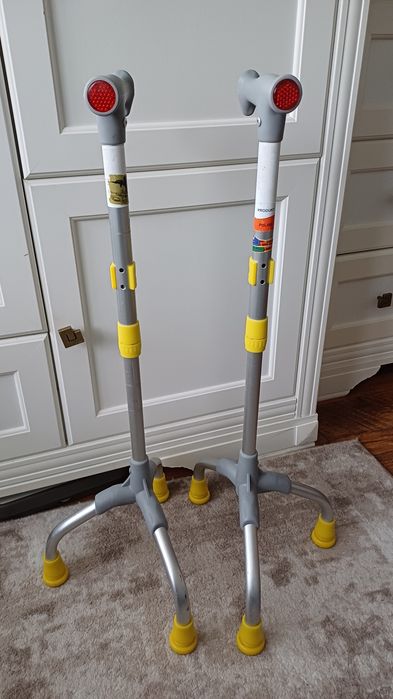 Триточкові палиці дитячі (52-64 см)  Mikirad. Змінюються по висоті.