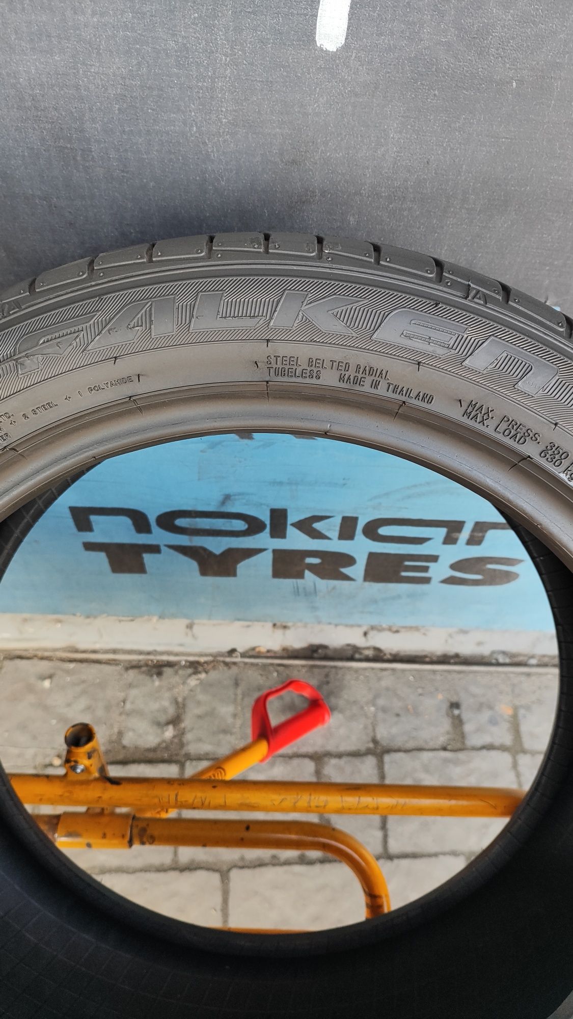 Шини Falken літні 215/50 R18