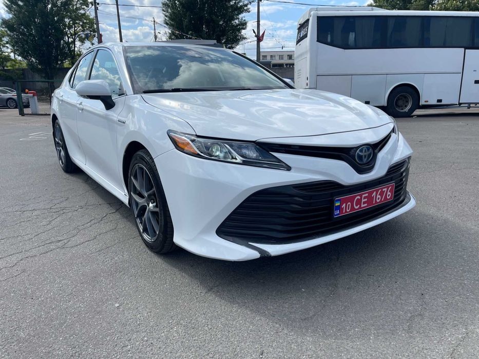 Продам Toyota Camry 2019