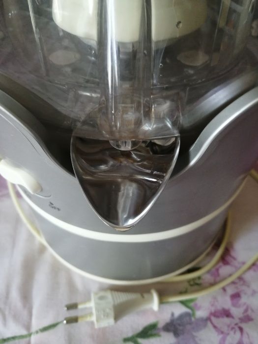 Соковыжималка TEFAL EleaDuo электро центробежная,универсальная.компакт